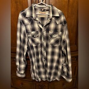 Men’s long sleeve button down shirt